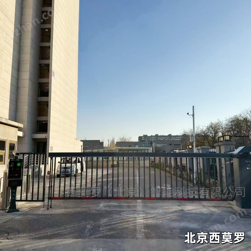 Unmanned parking lot entrance and exit gate management system