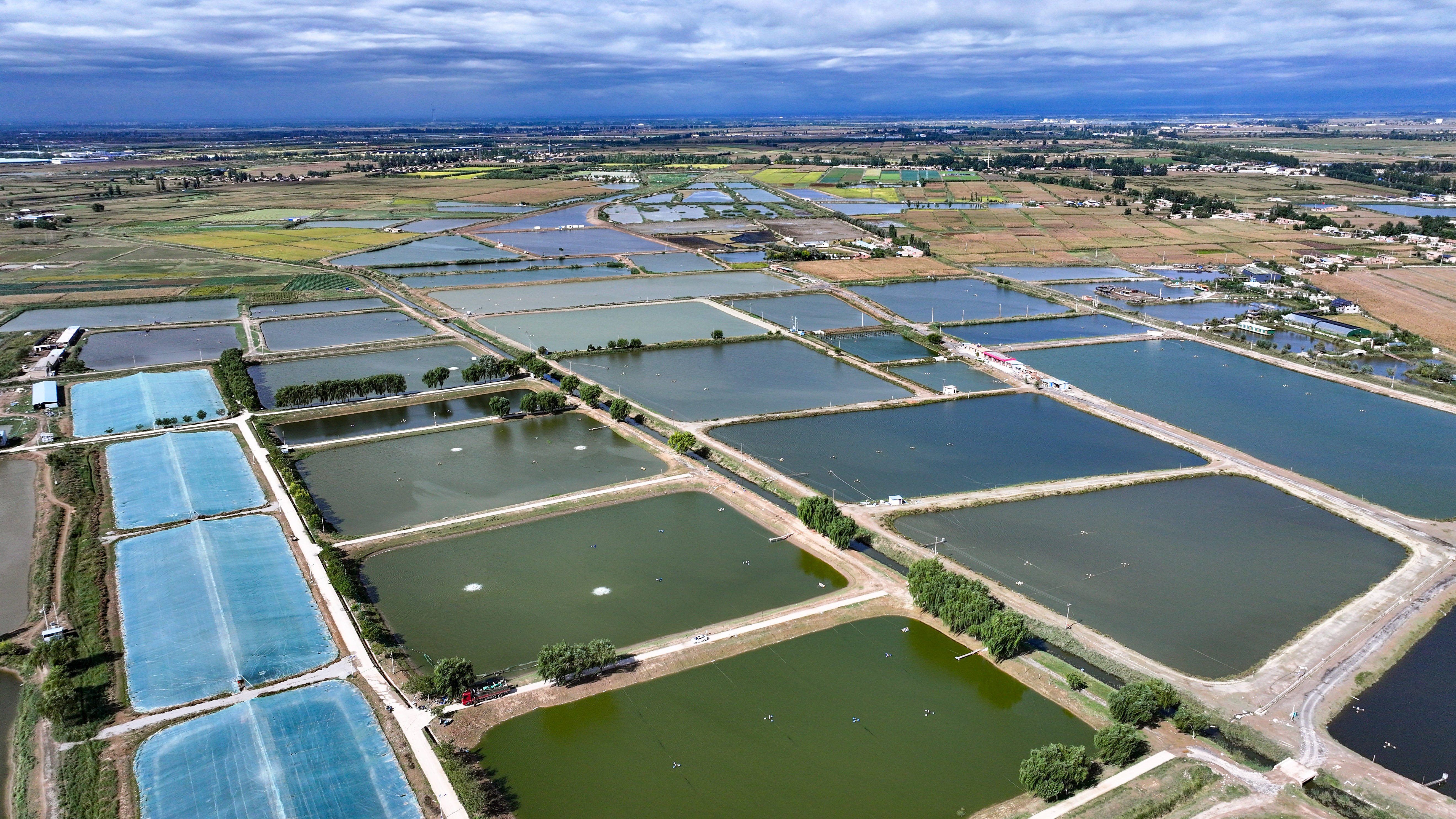 基于 ACCU 协调控制器的基站光储一体化解决方案
